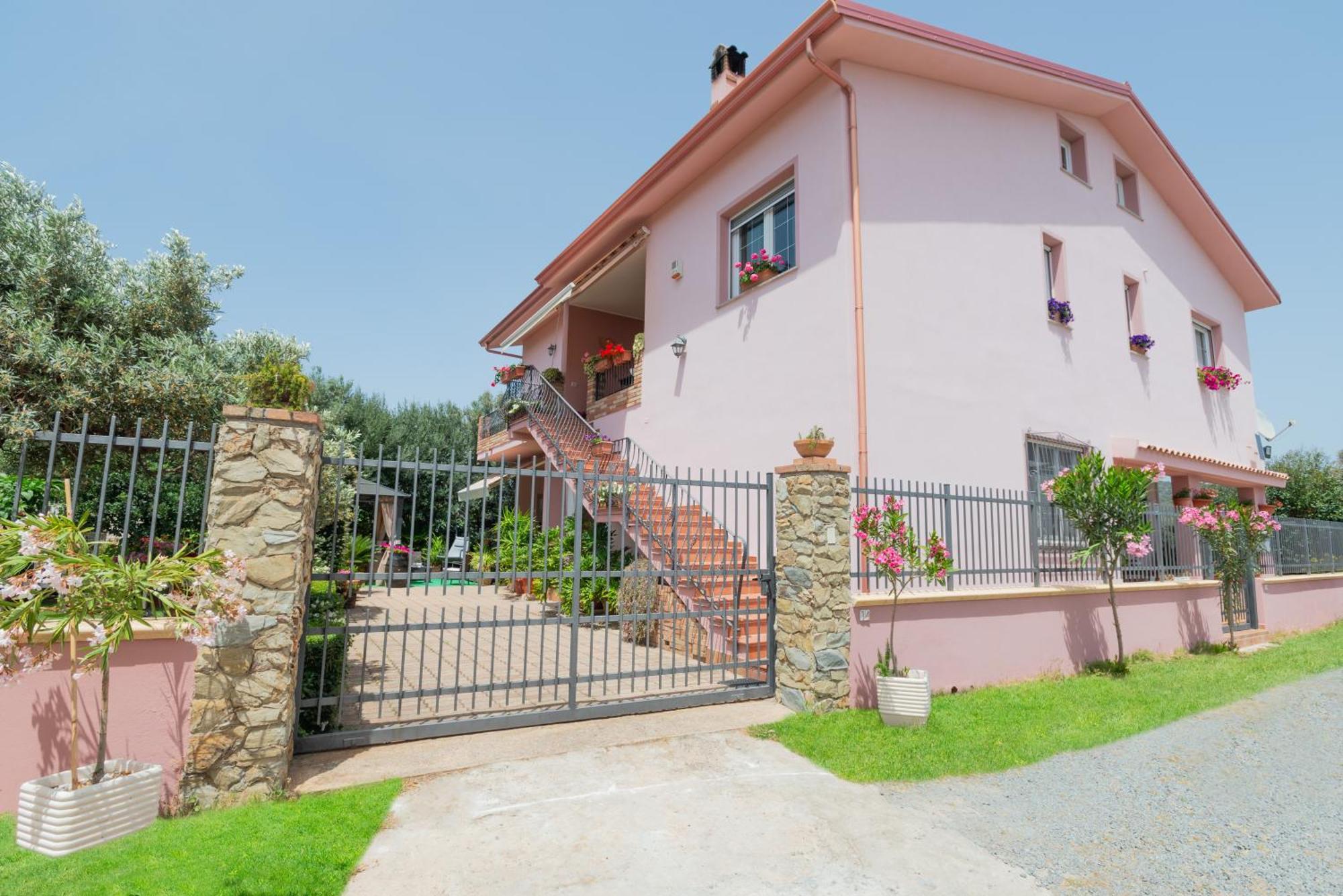 Villa San Pietro B&B L'Asfodelo מראה חיצוני תמונה